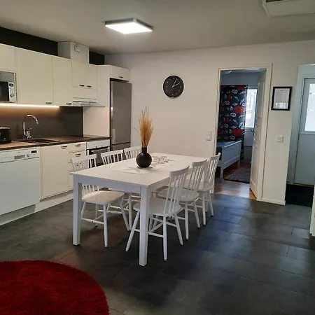 Keskuskarintie 9 A3 *